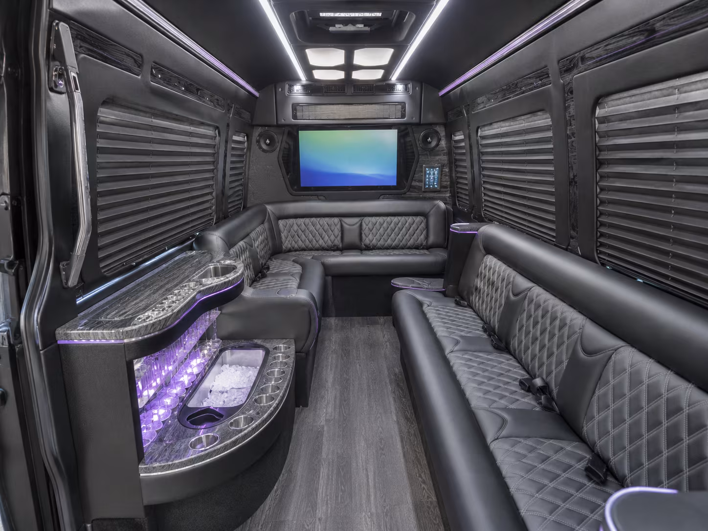 corporate event and conference buses in san leandro