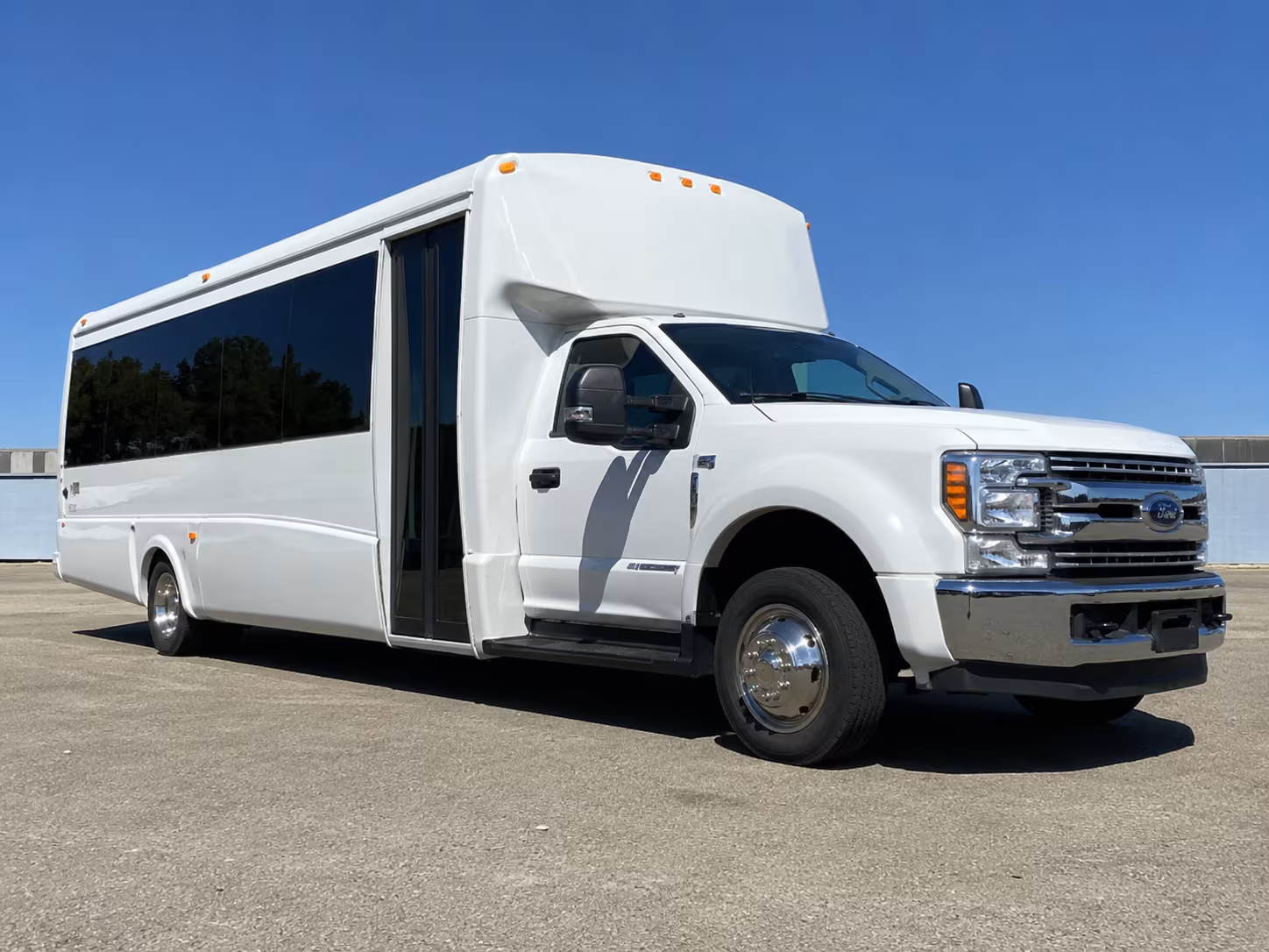 reserve transportation for your next airport transfer 4