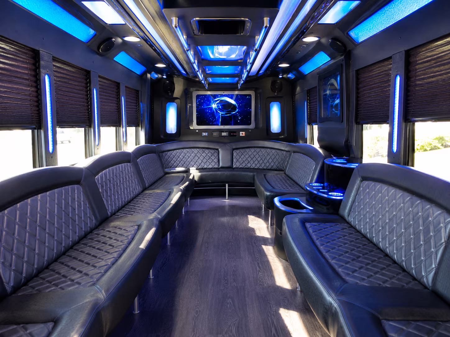 shuttle buses for multi day corporate events and trade shows